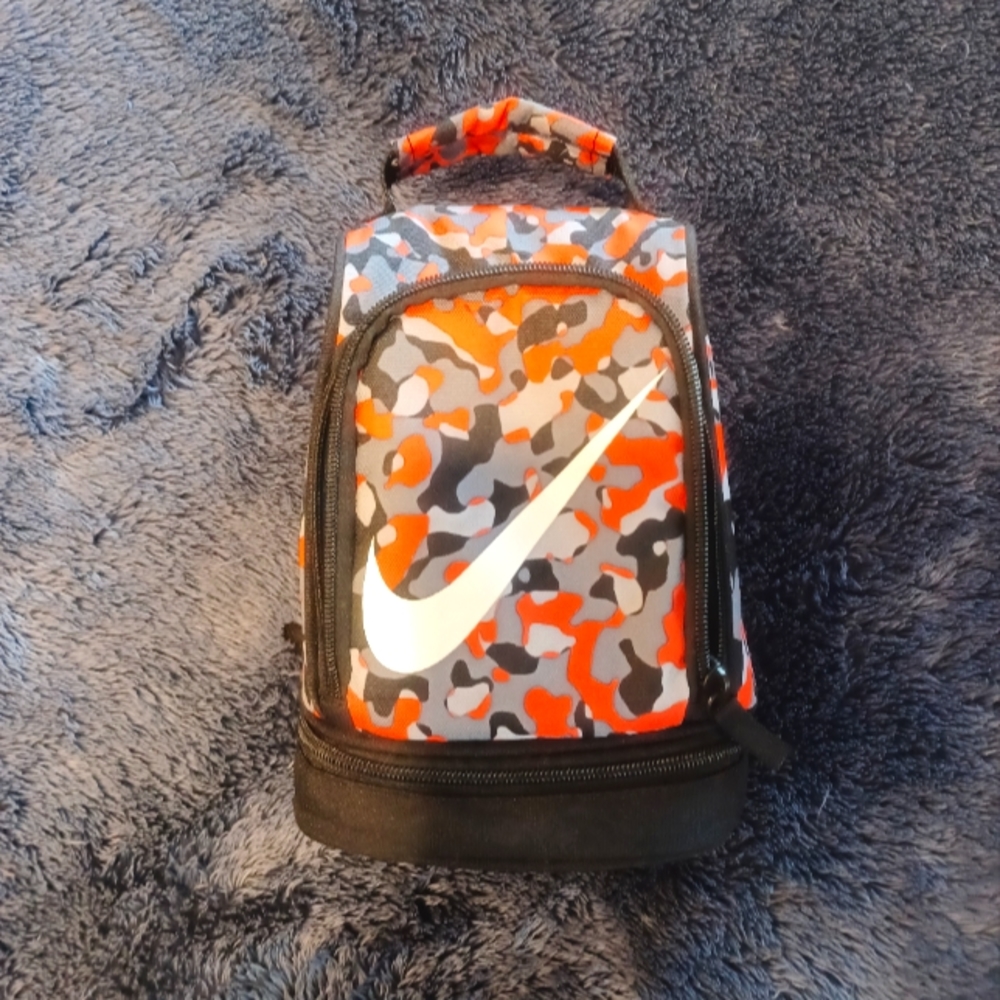 Nike snack/lunch bag, orange/black/white
